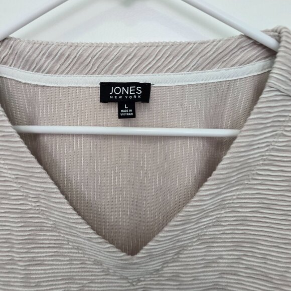 Jones New York Blouse Tan Ribbed Button Shoulder V Neck Size Large Textured - Picture 3 of 5